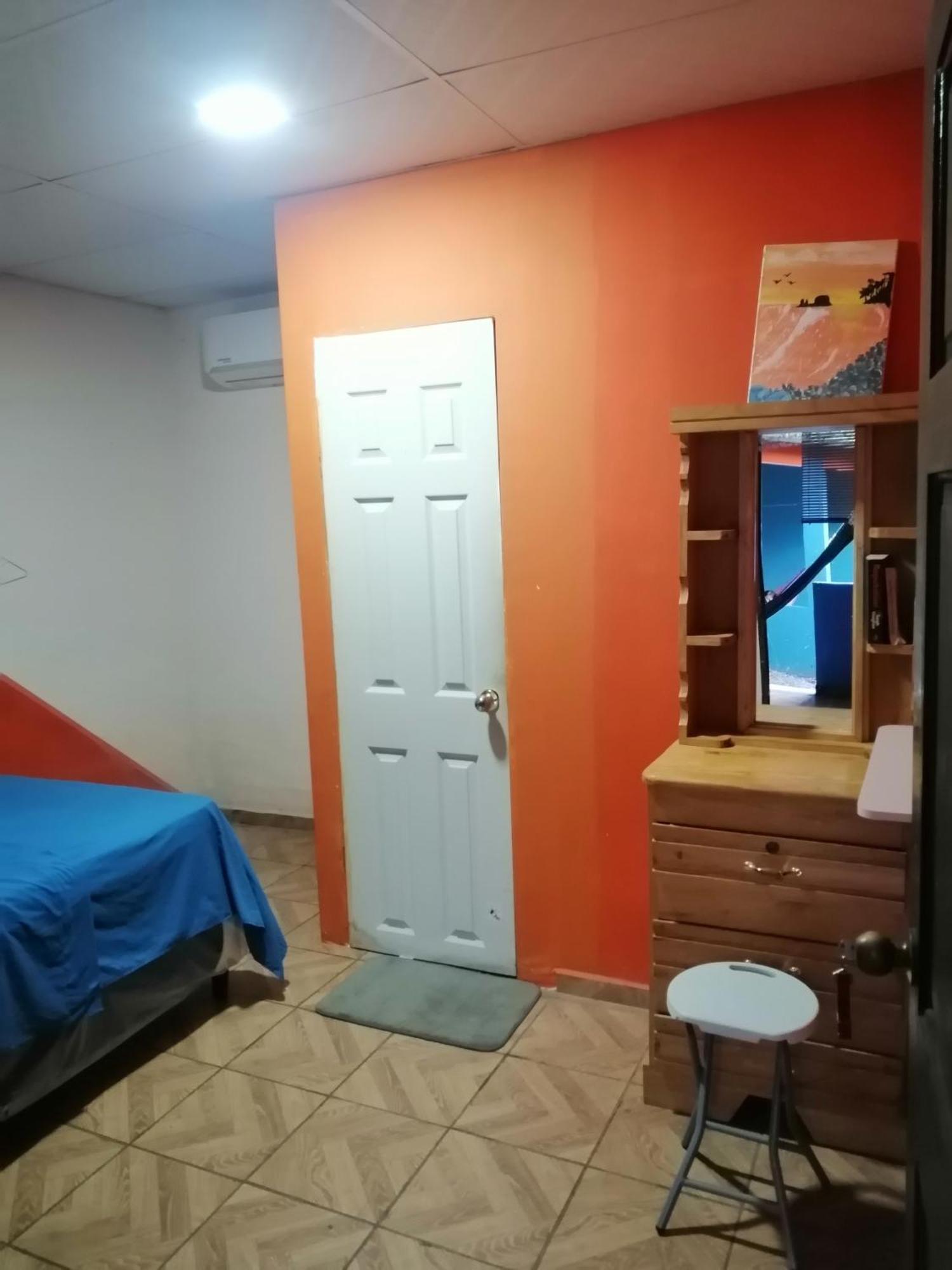 Hostal Nina Oly Tamanique Номер фото