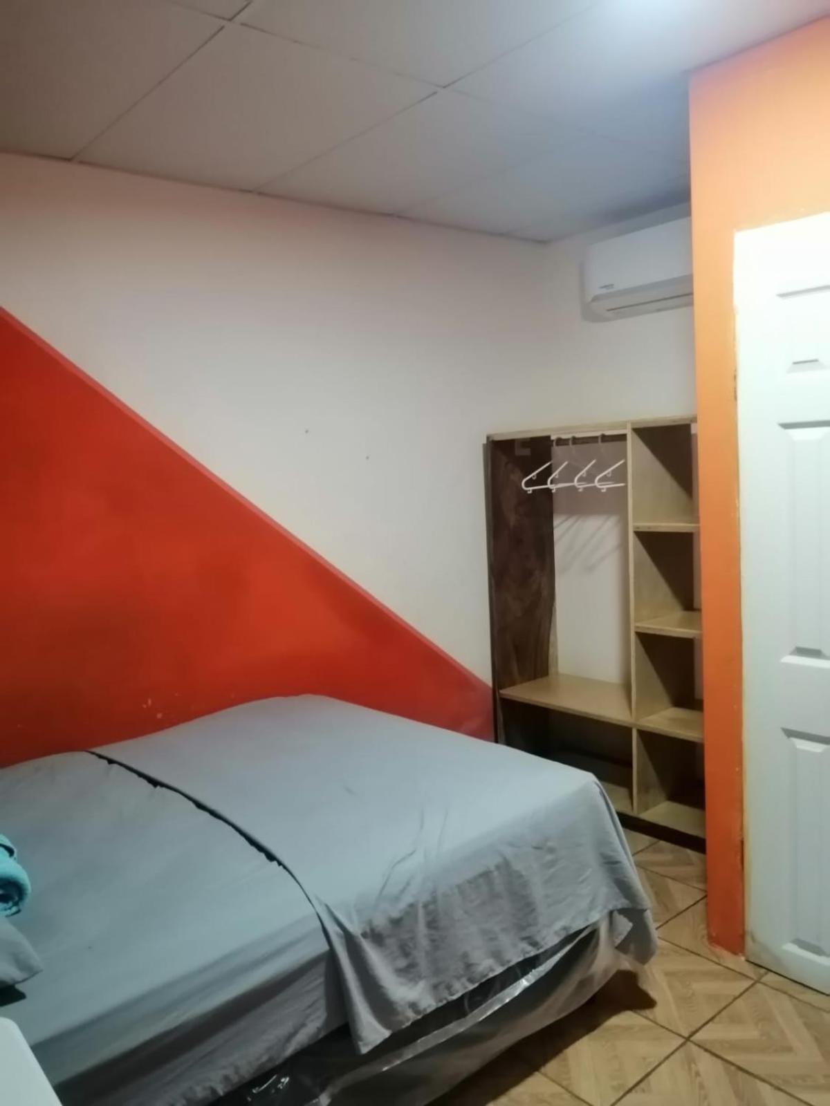 Hostal Nina Oly Tamanique Екстер'єр фото