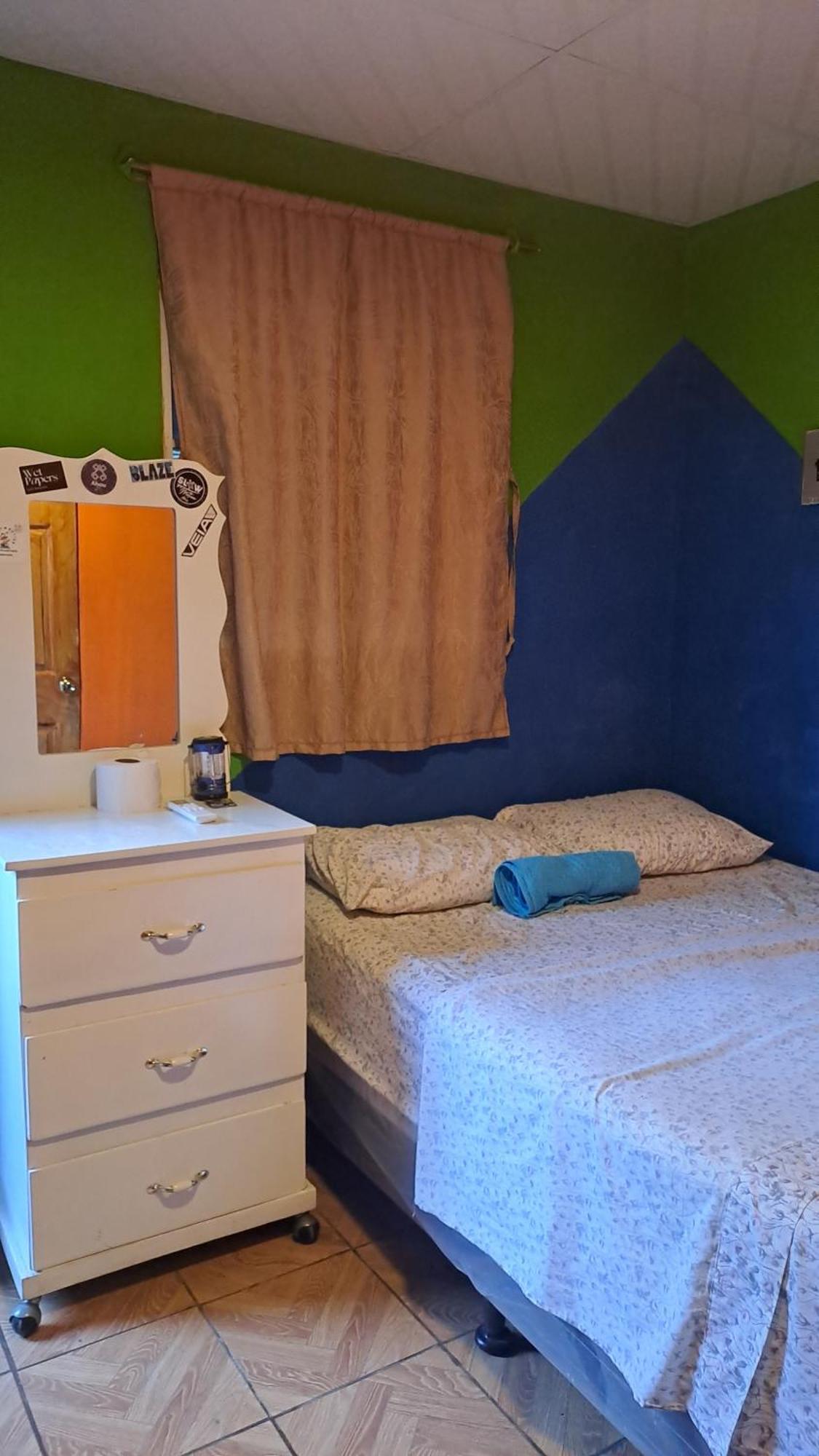 Hostal Nina Oly Tamanique Номер фото